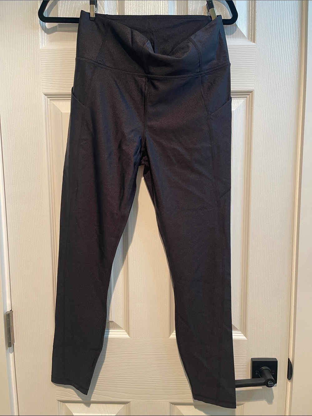 Fabletics Black High-Waist Pocket Capri Leggings